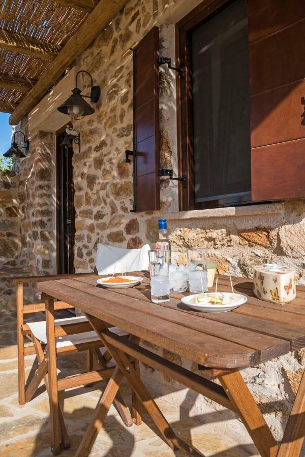 Villa The Stone House à Potamos  Extérieur photo